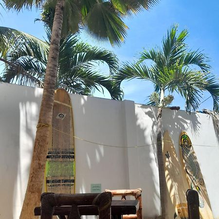 Casa Mancora Guesthouse Exterior photo